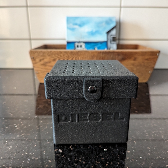 Men's Diesel Watch. NWT. - Picture 7 of 8